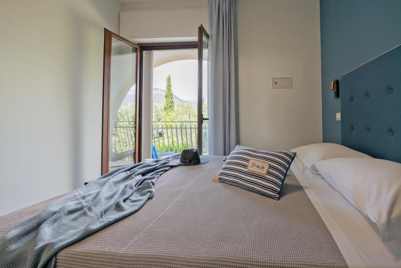 Hotel Residence Torre Del Porto 마티나타 객실 사진